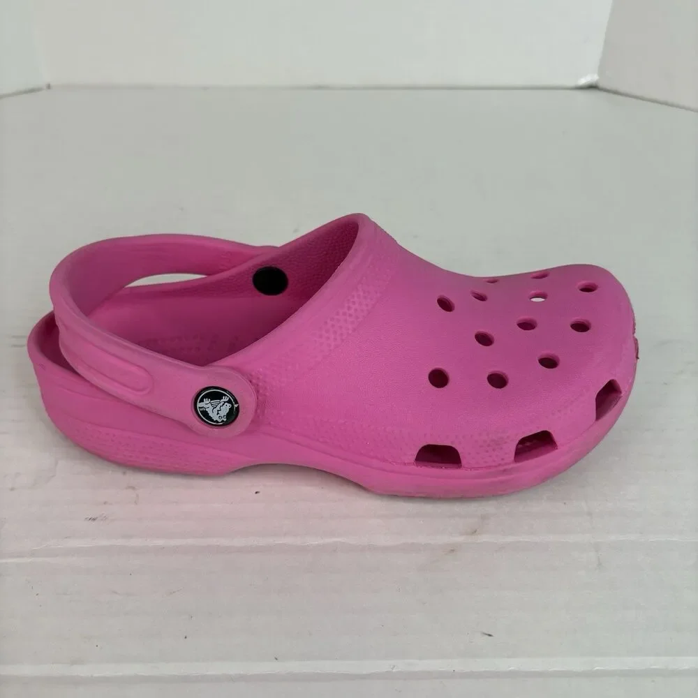 Crocs Girls Youth Size J5 Classic Clog Slip On Ultra Light Sandals Pink